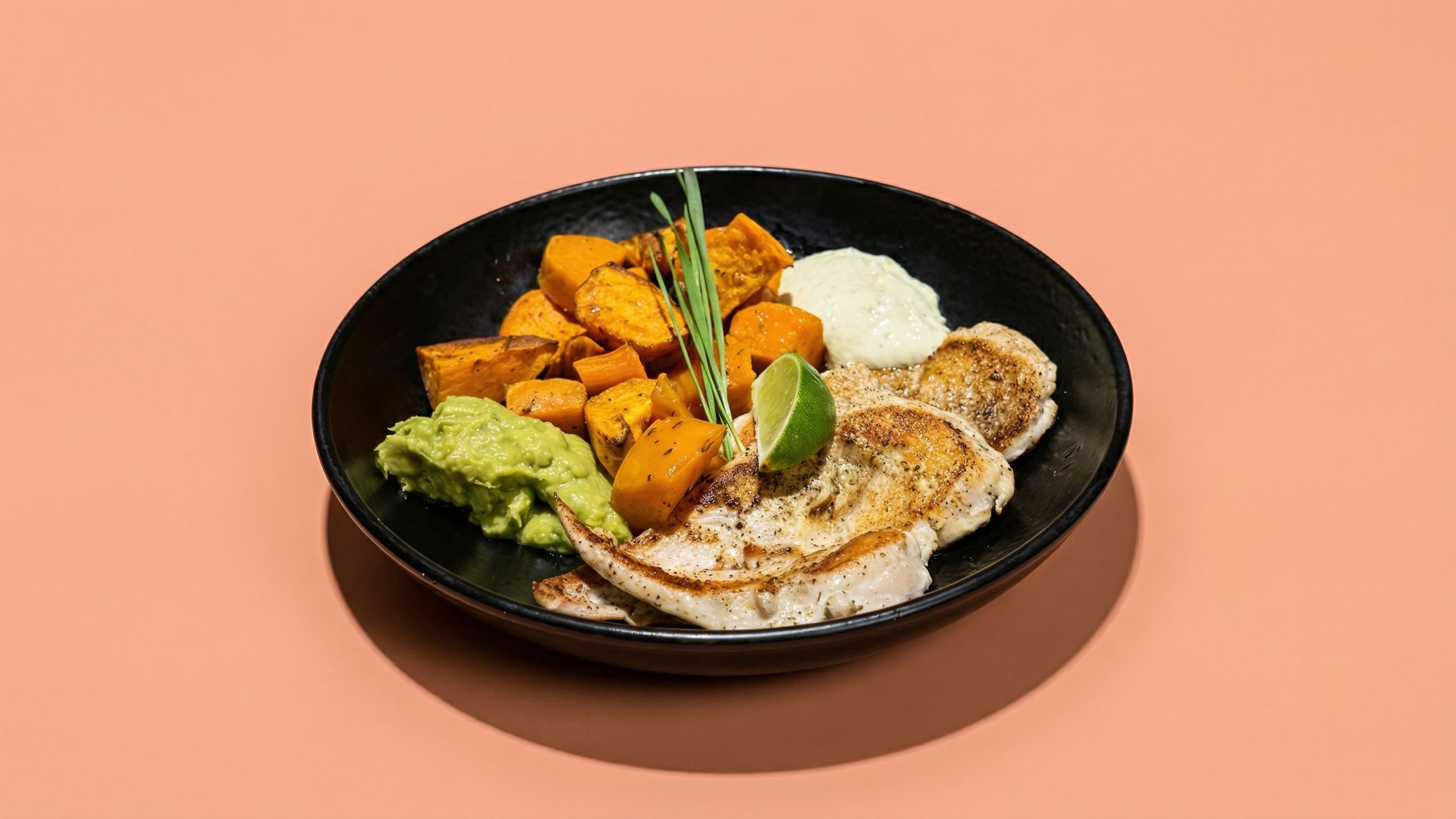 Печено фермерско пилешко филе с батат